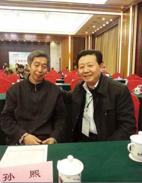 東北大學教授，博導，中國濾料檢測中心主任